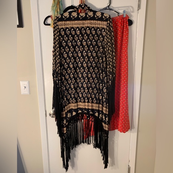 💰SOLD💰 ✨🖤 Spell tasseled Bohemian Royale kimono 🖤✨ - Picture 6 of 8